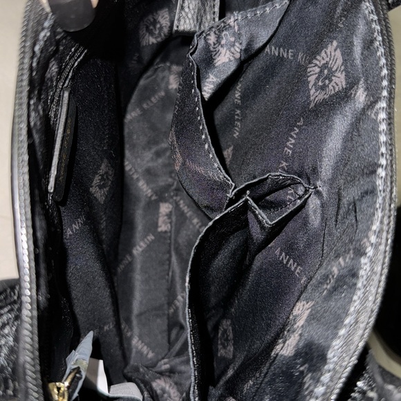 ANNE KLEIN | NWOT Dome Crossbody Satchel | Brown and Black with Lion Print - Picture 7 of 9